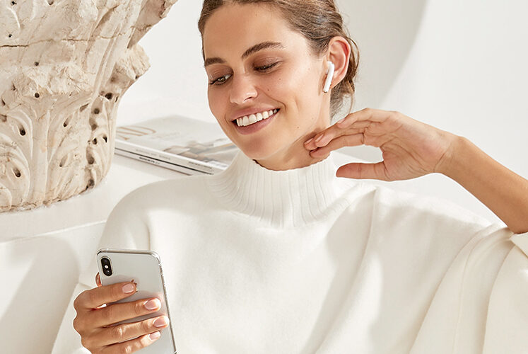 Mujer haciéndose una sefie